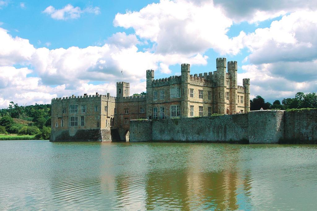 Leeds Castle Knights Glamping Leeds (Kent) Exterior foto