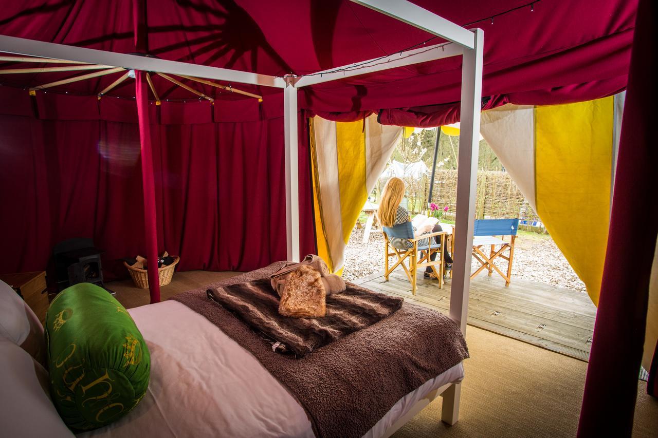 Leeds Castle Knights Glamping Leeds (Kent) Exterior foto